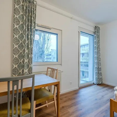 Noor With Balcony Lend Parking Option Graz